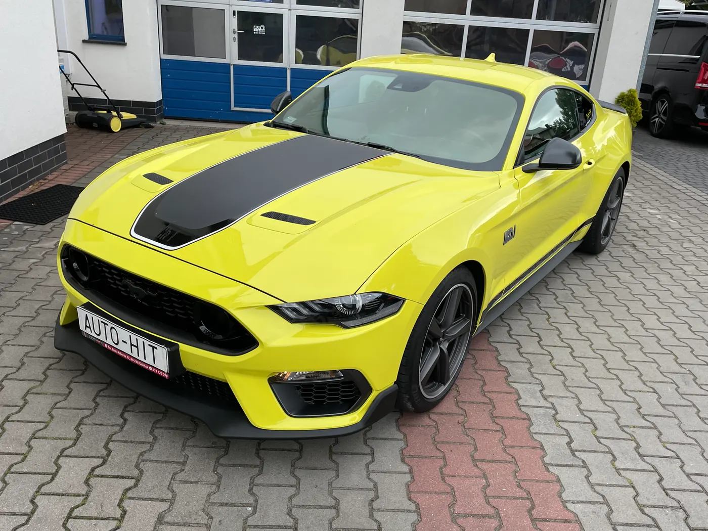 Folia Chameleon na szybie - realizacja Auto-Hit - zdjęcie 1