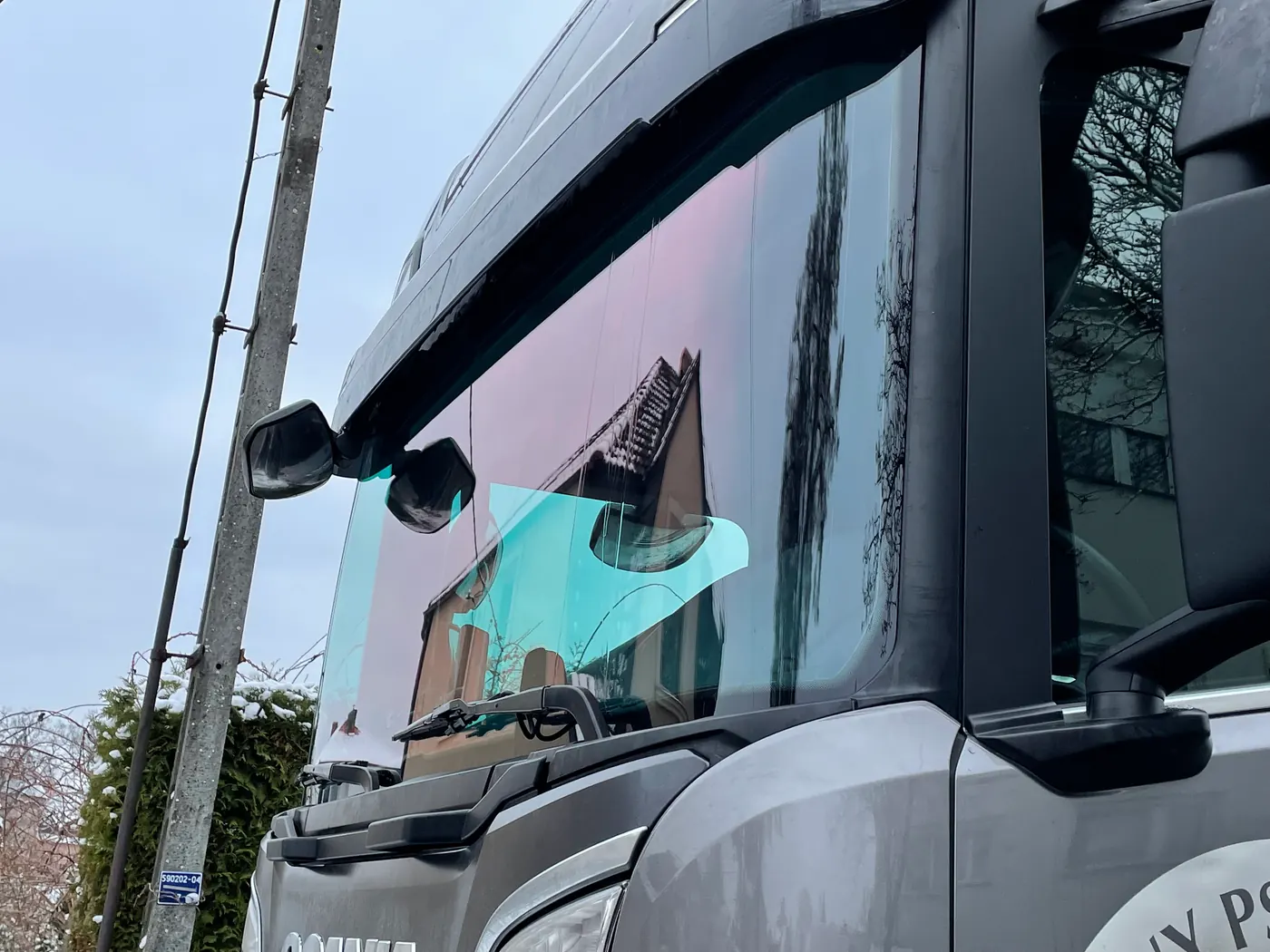 Folia Chameleon na szybie - realizacja Auto-Hit - zdjęcie 20